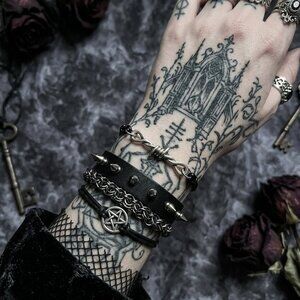 ⛓️ Handcrafted Edge by Designs by Forte ⛓️